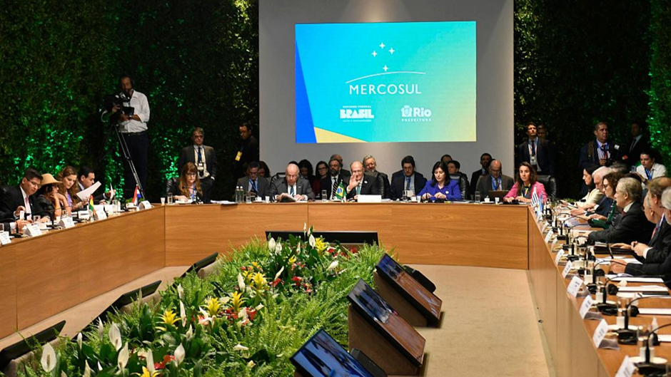 La imagen tiene un atributo ALT vacío; su nombre de archivo es image-12.png